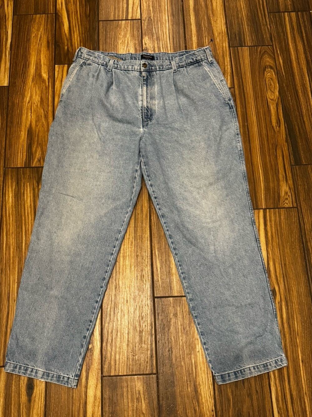 Vintage Dockers Pleated Front Denim Jeans Light Wash Mens Tag 40x32 Actual 38x30